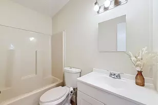 1676 Elkhart Cir, Tavares, FL 32778 - Photo 31