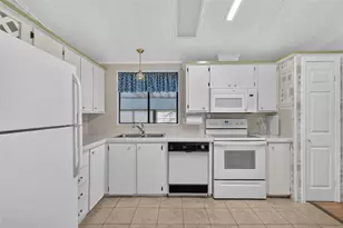 724 Jason Dr, The Villages, FL 32159 - Photo 11