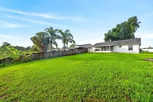 57 Cayman Cir, Umatilla, FL 32784 - Photo 39