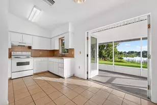 57 Cayman Cir, Umatilla, FL 32784 - Photo 13