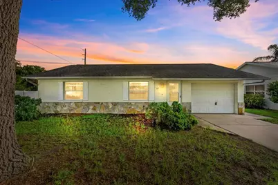 57 Cayman Circle, Umatilla, FL 32784 - Photo 1
