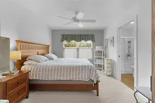 1352 Mary Beth Ln, The Villages, FL 32163 - Photo 17