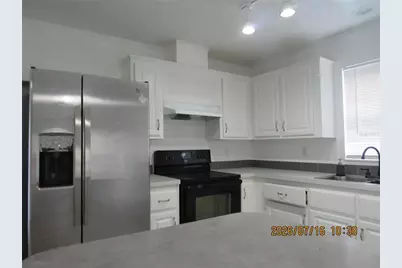 11719 Lake Drive, Clermont, FL 34715 - Photo 3