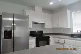 11719 Lake Dr, Clermont, FL 34715 - Photo 3