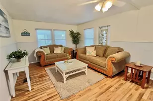 115 Gardenia Way, Leesburg, FL 34748 - Photo 3