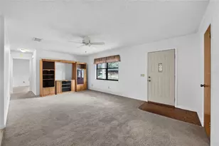 610 4th Ave, Lady Lake, FL 32159 - Photo 3