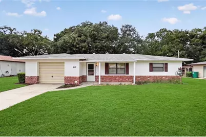 610 Fourth Avenue, Lady Lake, FL 32159 - Photo 1