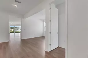 35216 Tuscan Hill Rd, Dade City, FL 33525 - Photo 5