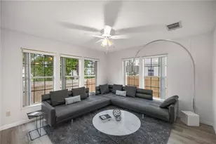 5230 Lexington Cir, Wildwood, FL 34785 - Photo 13