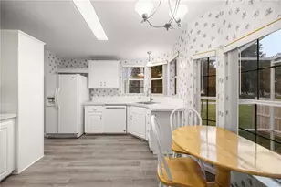 5230 Lexington Cir, Wildwood, FL 34785 - Photo 11