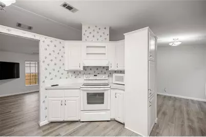 5230 Lexington Circle, Wildwood, FL 34785 - Photo 11