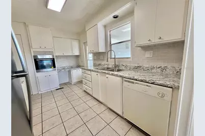 222 Hawthorne Boulevard, Leesburg, FL 34748 - Photo 21