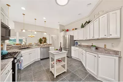 8901 SE 177th Grassmere Street, The Villages, FL 32162 - Photo 9