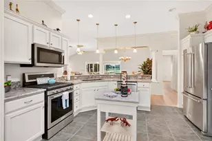 8901 SE 177th Grassmere St, The Villages, FL 32162 - Photo 13