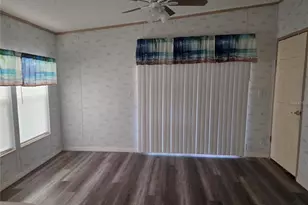 3224 Manatee Rd, Tavares, FL 32778 - Photo 11