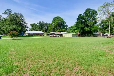 314 N York Street, Bushnell, FL 33513 - Photo 3