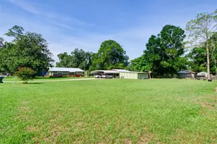 314 N York St, Bushnell, FL 33513 - Photo 3