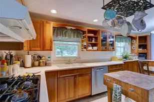 314 N York St, Bushnell, FL 33513 - Photo 7