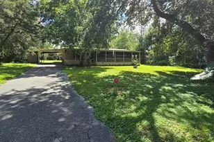 449 Hitchcock St, Lady Lake, FL 32159 - Photo 1