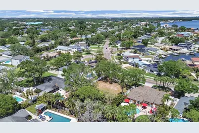 5438 Bayou Grande Boulevard NE, Saint Petersburg, FL 33703 - Photo 15