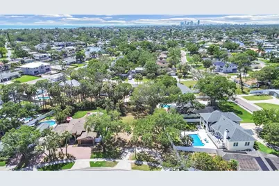 5438 Bayou Grande Boulevard NE, Saint Petersburg, FL 33703 - Photo 11