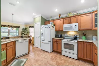 2757 Day Lily Run, The Villages, FL 32162 - Photo 19