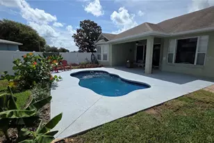 36812 Queen Bee Ln, Grand Island, FL 32735 - Photo 9