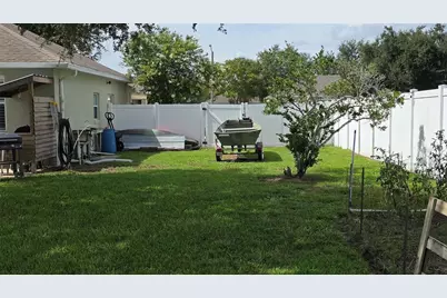 36812 Queen Bee Lane, Grand Island, FL 32735 - Photo 13