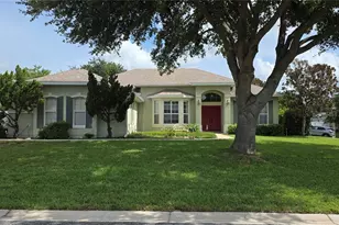 36812 Queen Bee Ln, Grand Island, FL 32735 - Photo 1