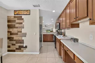 2214 Cypress Cove Dr, Tavares, FL 32778 - Photo 17