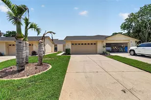 2214 Cypress Cove Dr, Tavares, FL 32778 - Photo 5