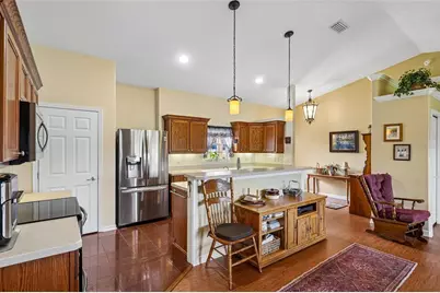 81 Fairway Circle, Umatilla, FL 32784 - Photo 11