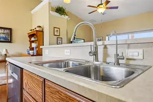 81 Fairway Cir, Umatilla, FL 32784 - Photo 15