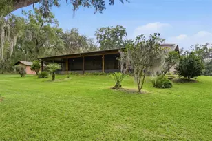 38700 Lakeview Dr, Lady Lake, FL 32159 - Photo 9