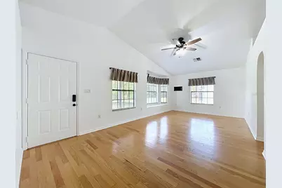 25121 Algonquin Avenue, Sorrento, FL 32776 - Photo 7