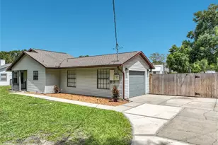 25121 Algonquin Ave, Sorrento, FL 32776 - Photo 3