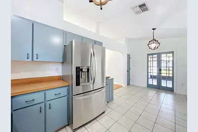25121 Algonquin Avenue, Sorrento, FL 32776 - Photo 21