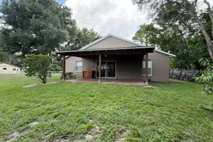 36022 Michigan Dr, Eustis, FL 32736 - Photo 15