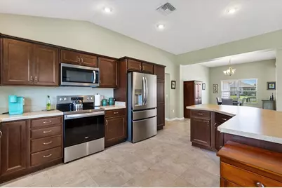 3602 Pepperidge Circle, The Villages, FL 32163 - Photo 15