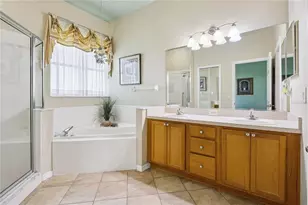 24403 Amberleaf Ct, Leesburg, FL 34748 - Photo 15