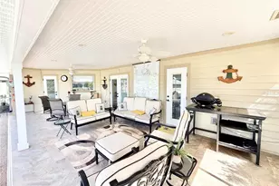 305 W Delaware St, Tavares, FL 32778 - Photo 29