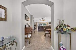 17246 SE 85th Willowick Cir, The Villages, FL 32162 - Photo 5