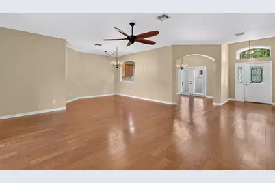 5809 Bounty Circle, Tavares, FL 32778 - Photo 9