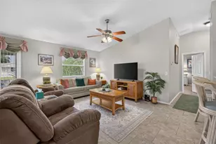 8242 SE 169th Palownia Loop, The Villages, FL 32162 - Photo 9