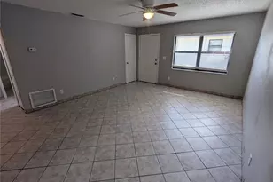910 S Center St, Eustis, FL 32726 - Photo 7