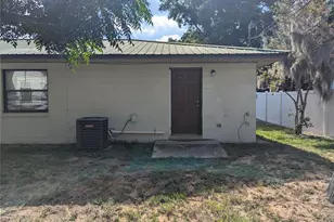 910 S Center St, Eustis, FL 32726 - Photo 23
