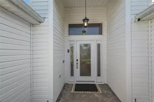1527 Golden Ridge Dr, The Villages, FL 32162 - Photo 45