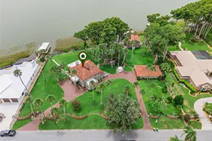 801 Lake Shore Dr, Leesburg, FL 34748 - Photo 1