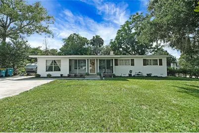 114 Park Avenue, Fruitland Park, FL 34731 - Photo 1