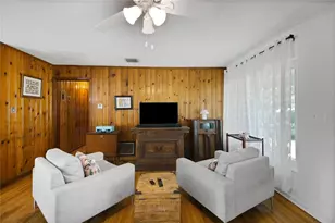 114 Park Ave, Fruitland Park, FL 34731 - Photo 5